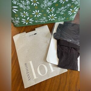 NWT Ann Taylor Vintage Lycra Pantyhose with Control Top : Size 2